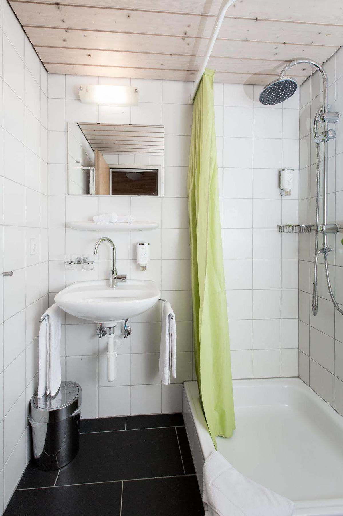 Ziegelhuesi Hotel, Stettlen Bei Bern Екстер'єр фото