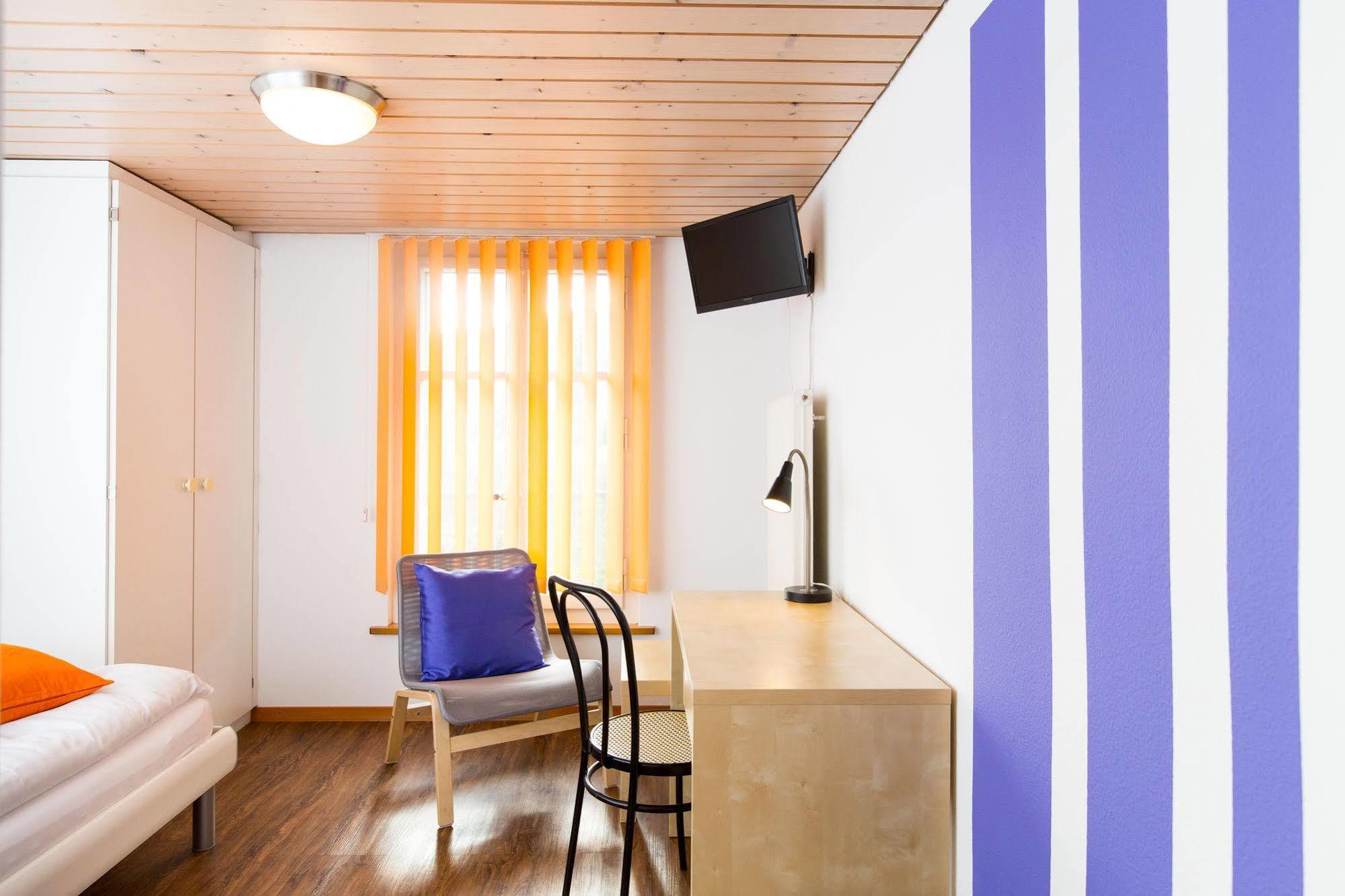 Ziegelhuesi Hotel, Stettlen Bei Bern Екстер'єр фото